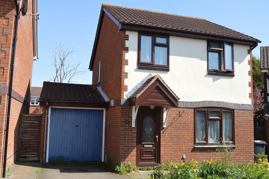 61 Hawkfields, Luton photo 2