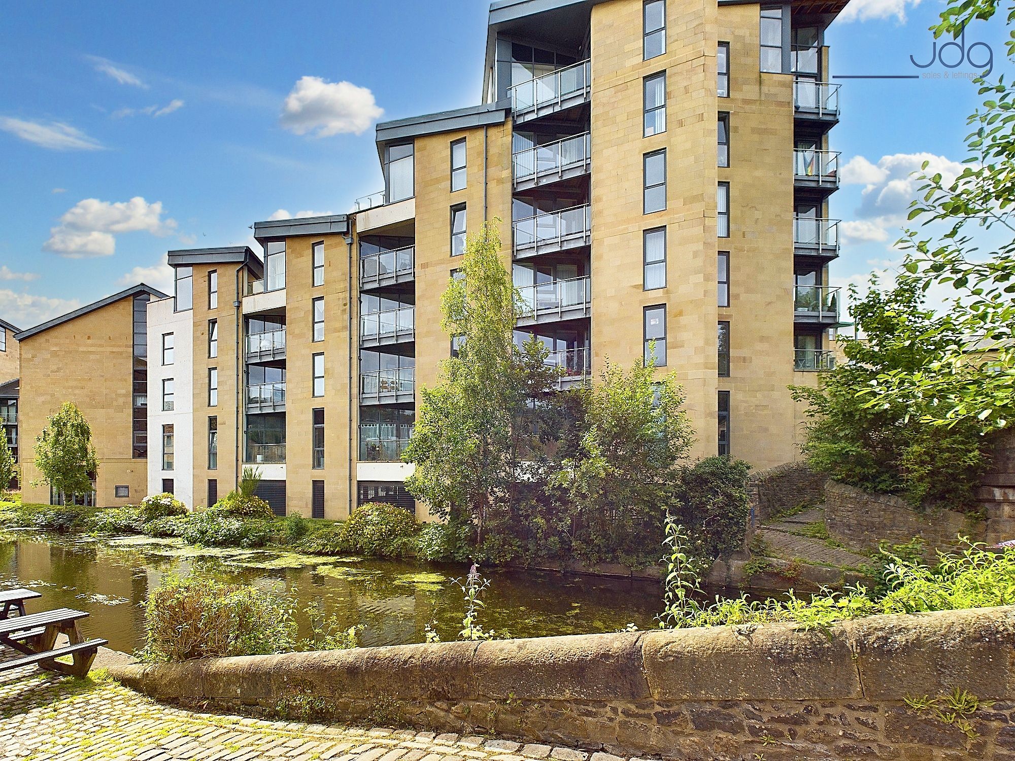 1-bed flat on Apt 409, Court View House, Lancaster, £110,000