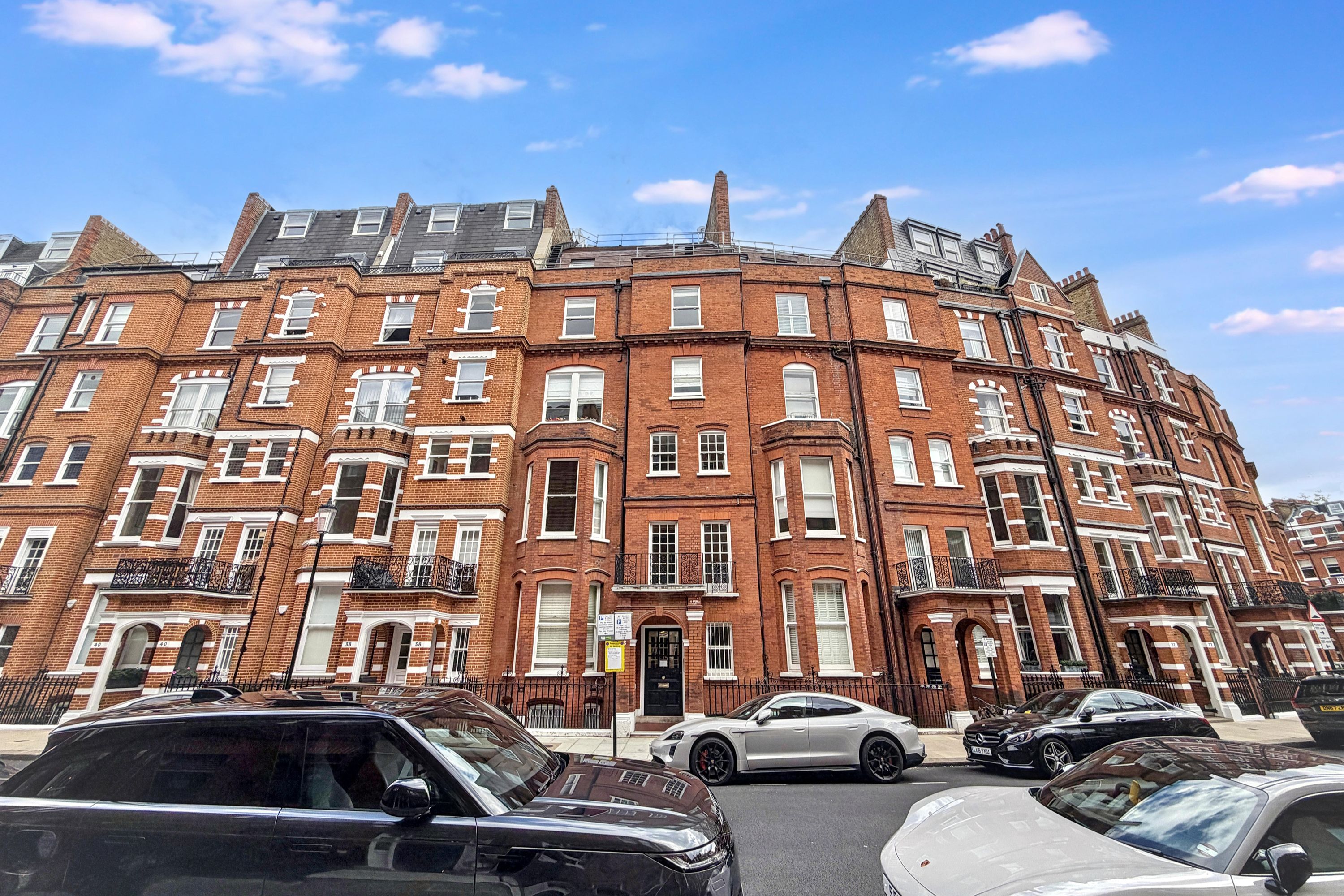 Flat C, London photo 2