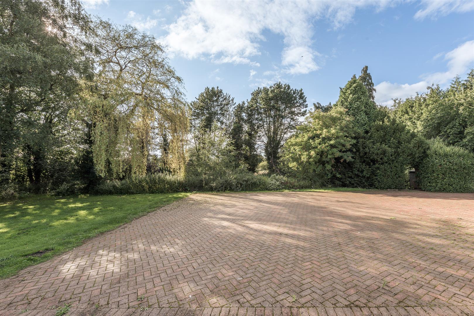 Photos of Orton Lane, Lower Penn, Wolverhampton WV4 65365150