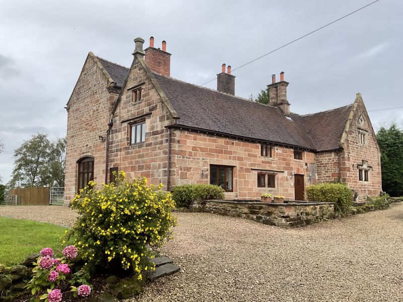 4 bedroom detached bungalow for sale