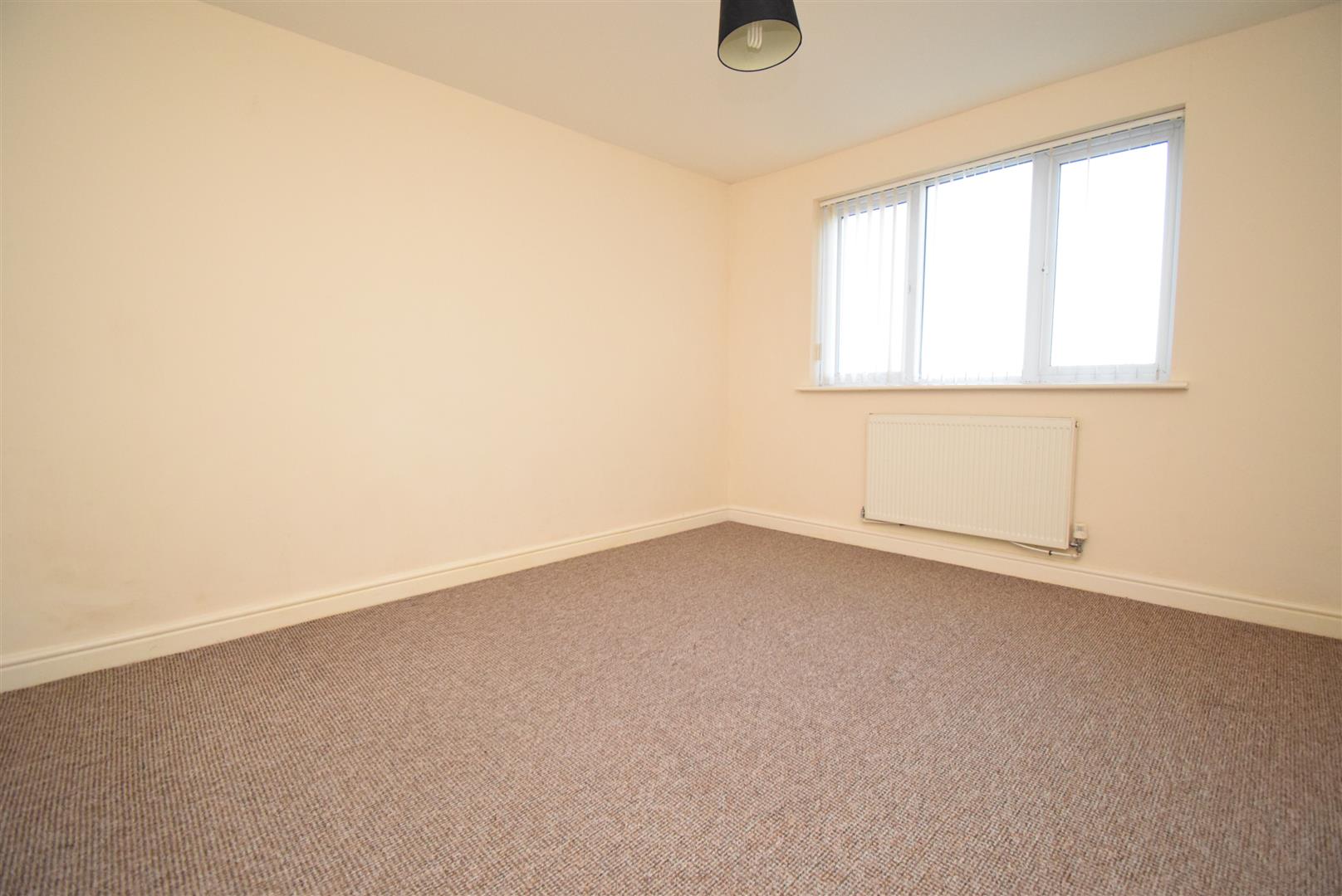 Flat 4, Park View, Gorton Street, Pontefract photo 5
