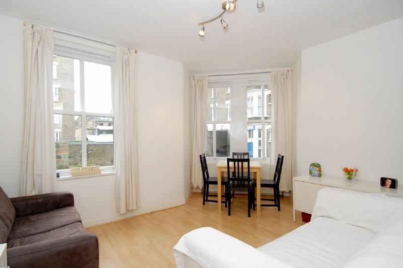 Free property report 23, Dover Flats, Old Kent Road, London, SE1 5NJ