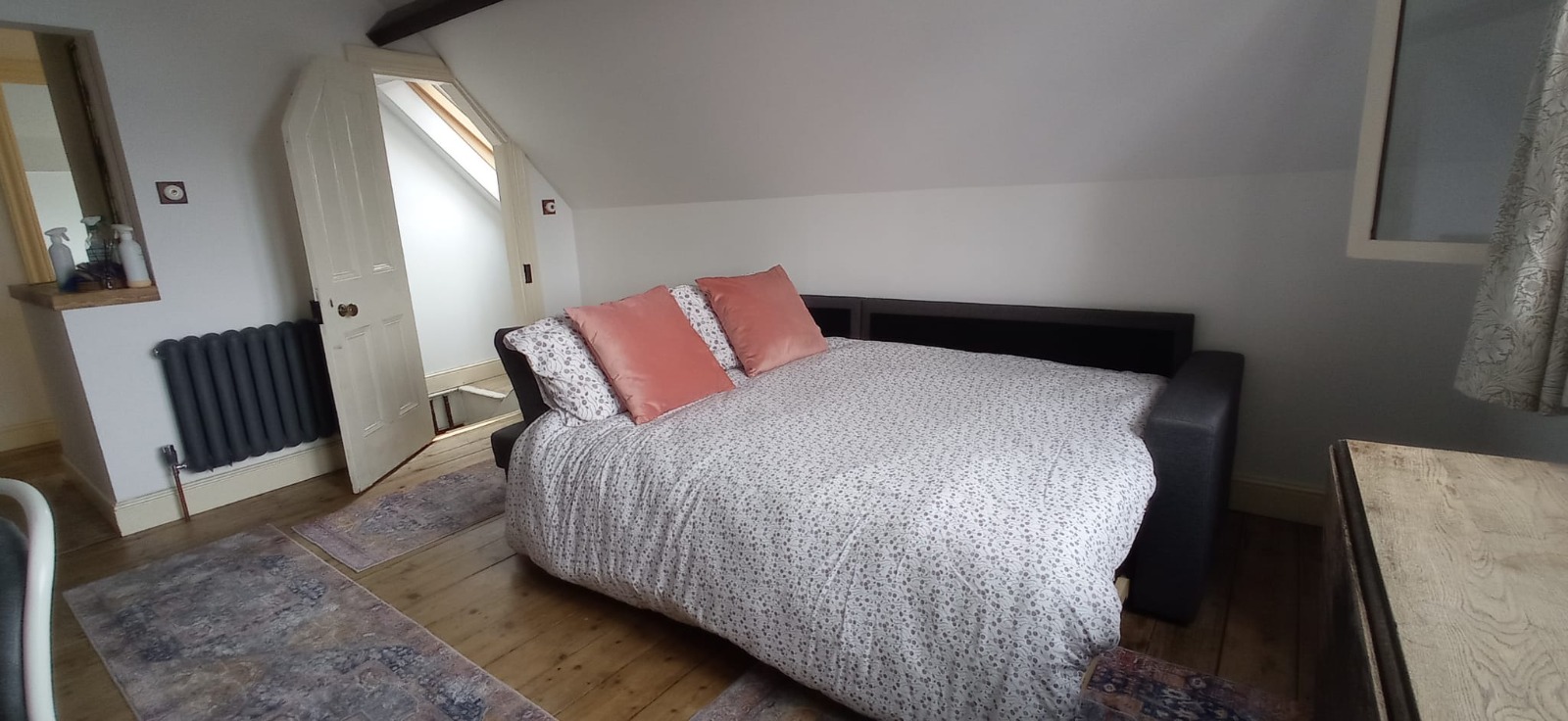 Studio flat on 147, Compton Road, Wolverhampton, £800/mo