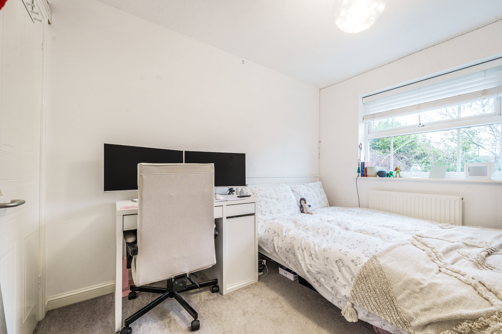 Photos of The Knoll, Tilehurst, Reading, Berkshire RG31 - 66207764 ...