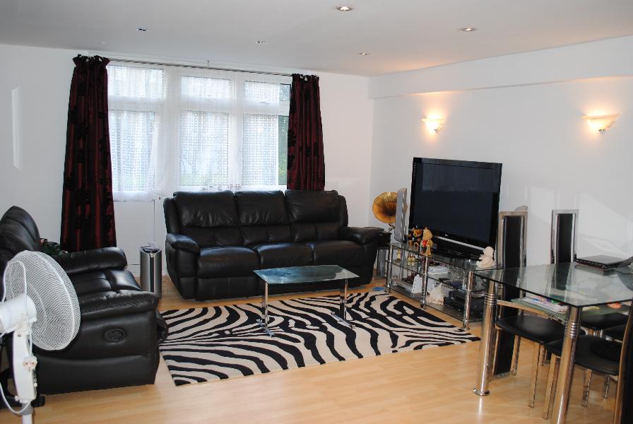 Park Place, Woking photo 5
