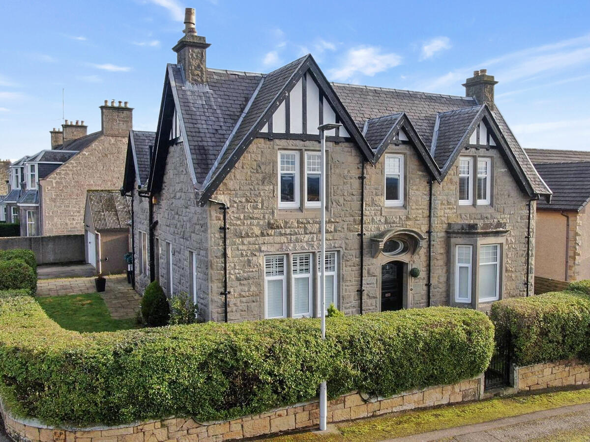 5-bed detached on Brentwood, Young Street, Elgin, £535,000