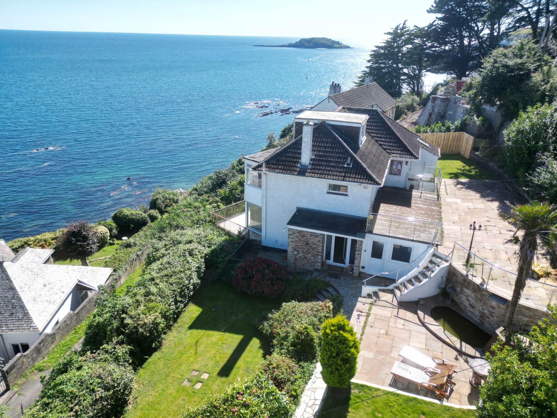 4 bedroom equestrian property for sale