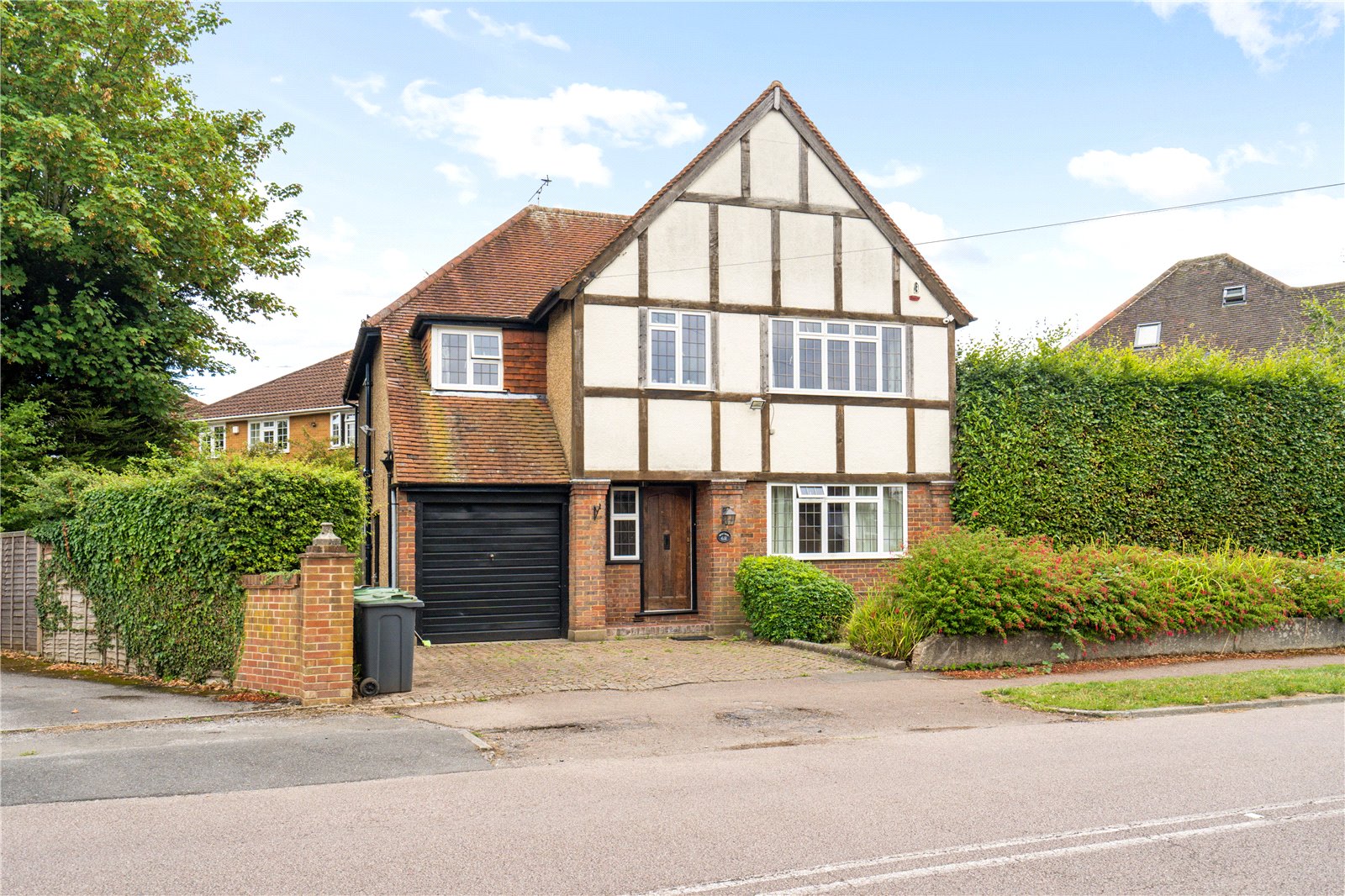 4 bedroom detached house for sale 0