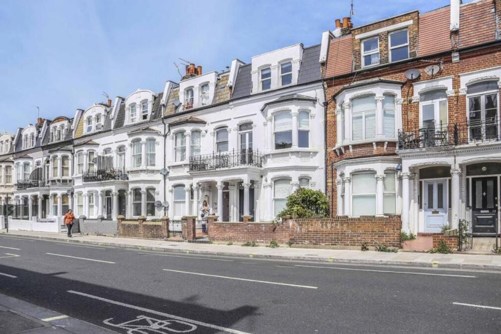 ., Dawes Road, London photo 2