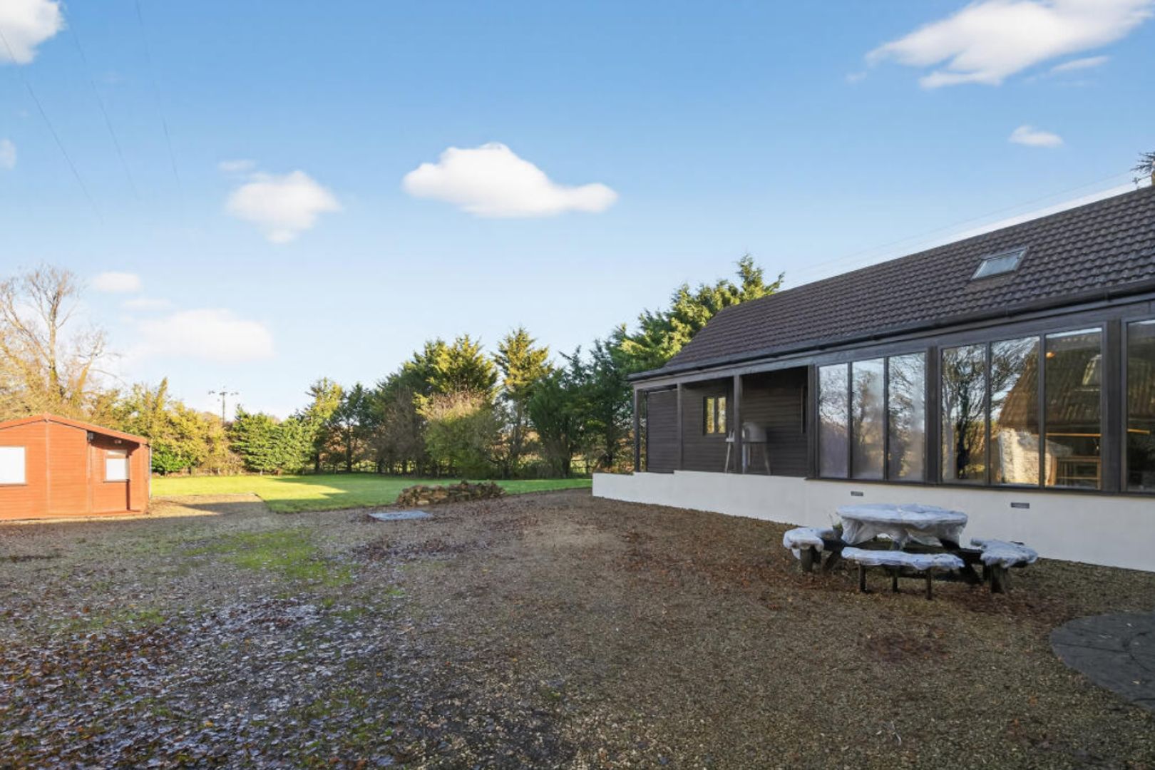 4 bedroom detached house for sale 0