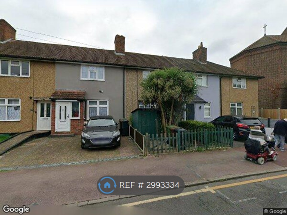 Coombes Road, Dagenham photo 2