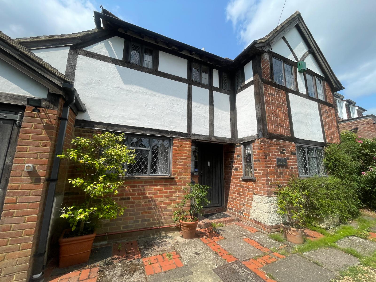 4 bedroom detached house for sale 0