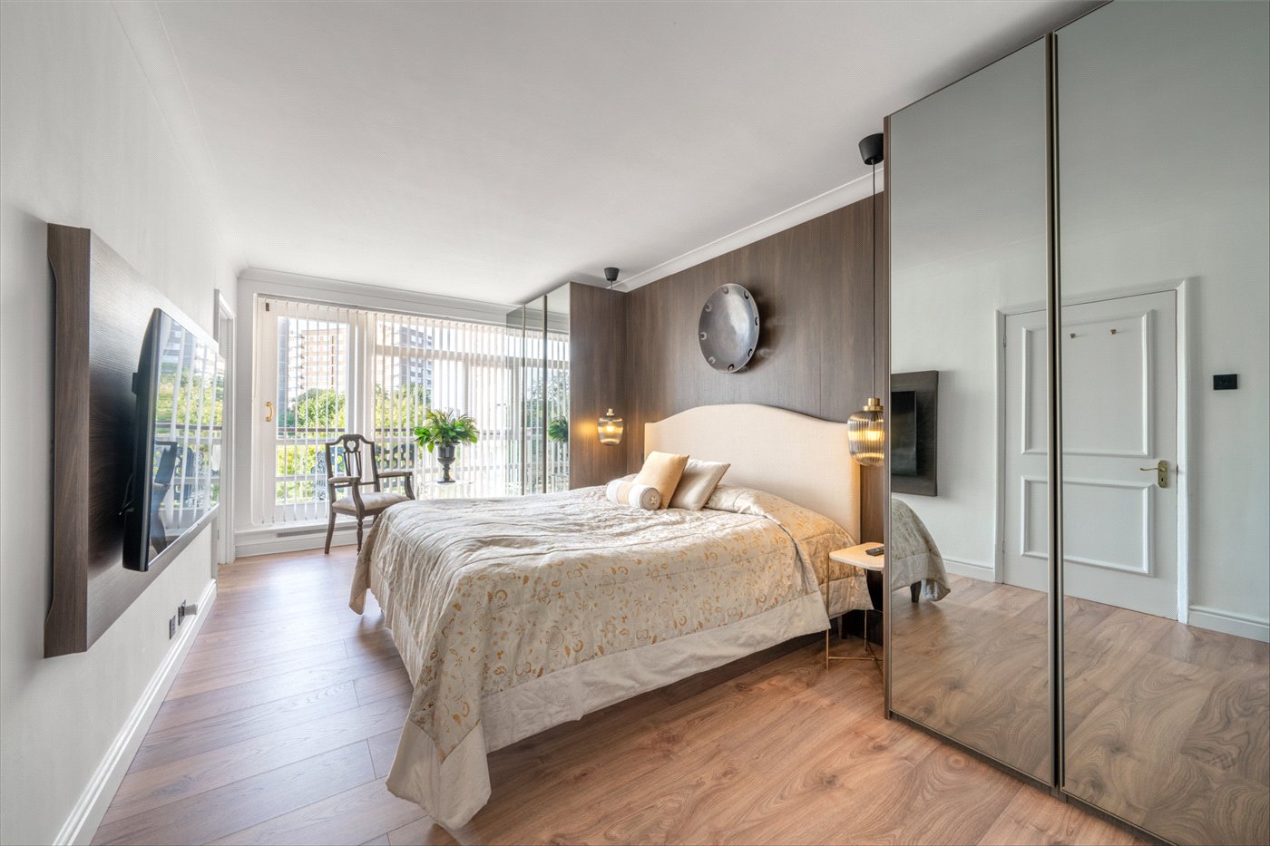 3 bedroom flat for sale 0
