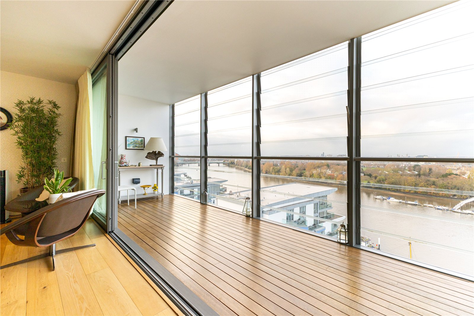 3 bedroom flat for sale 0