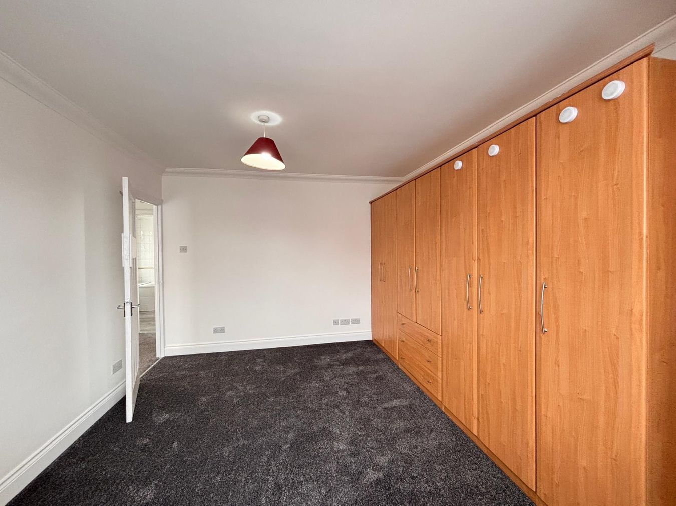 28, Cowbridge Road, Harrow photo 5