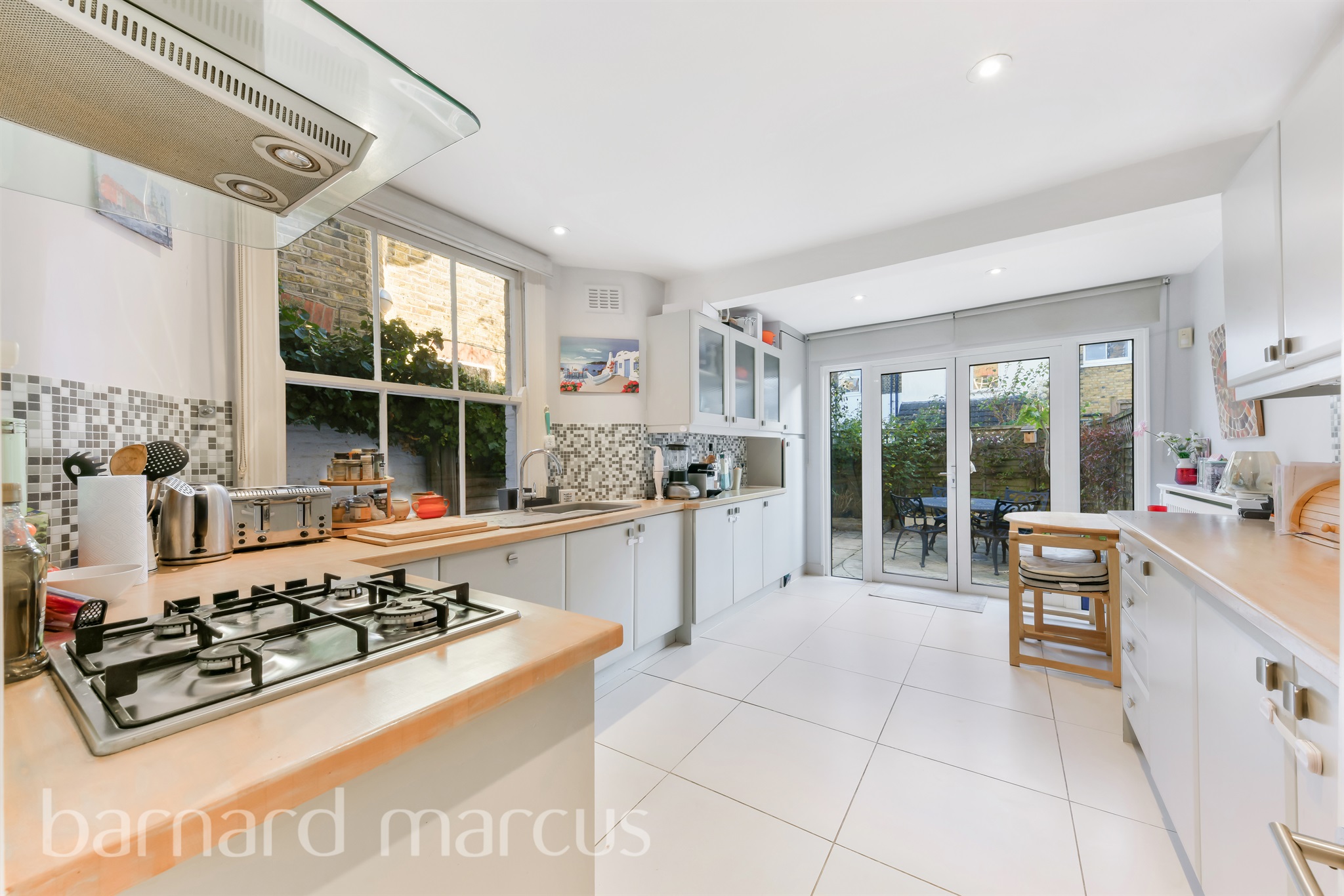 3 bedroom terraced house for sale 0