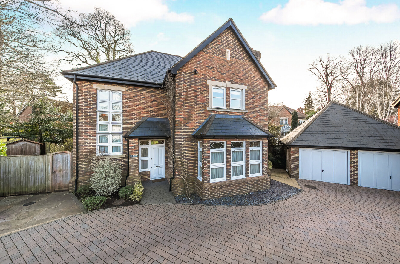 5 bedroom detached house for sale 0