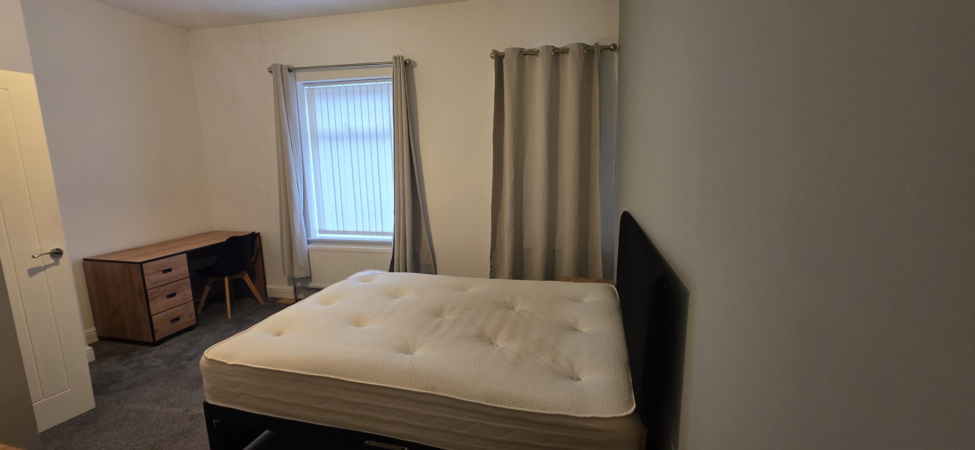 16, Warrington photo 5