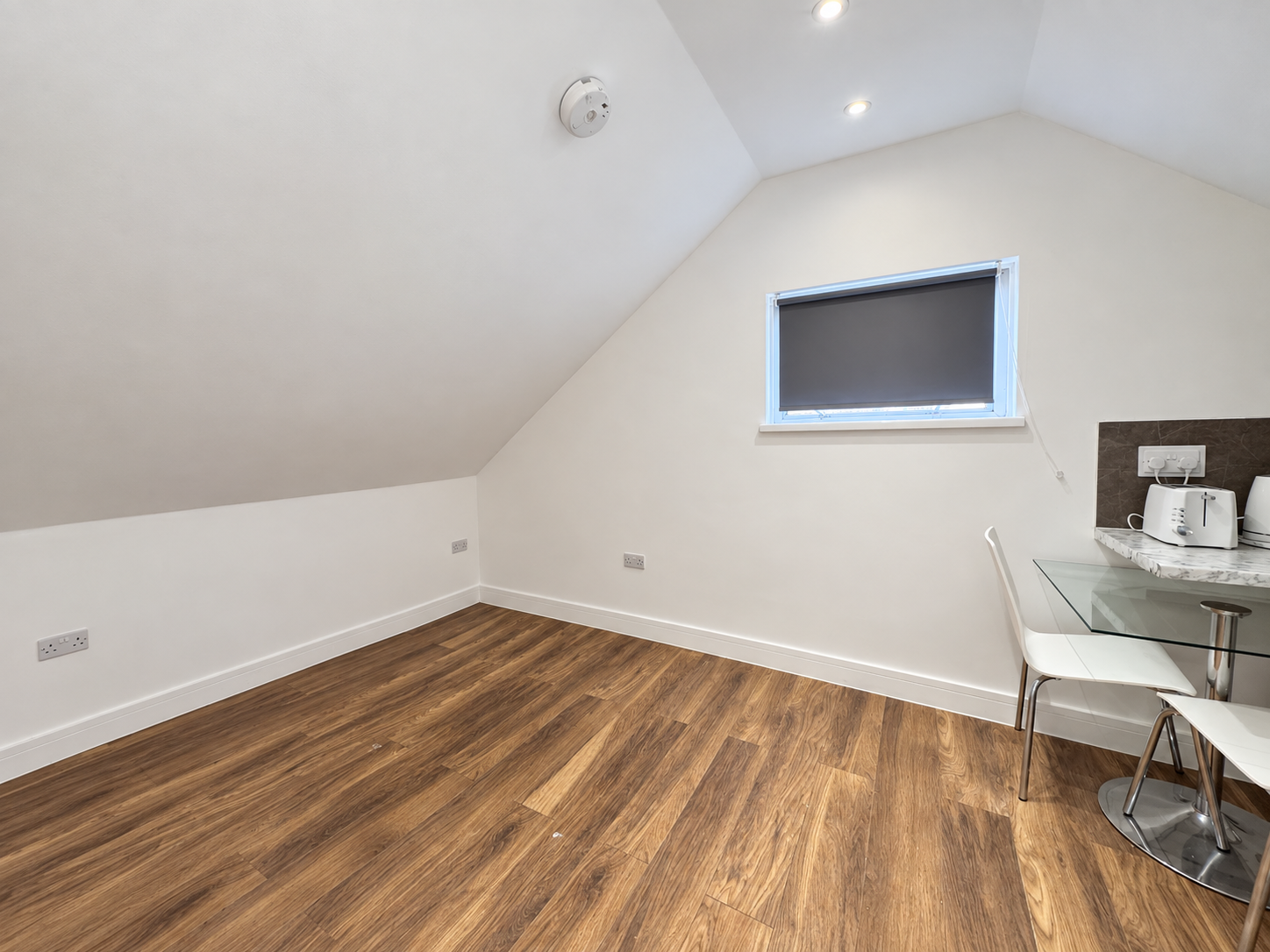 Room 5, 85, Southgate Road, Potters Bar photo 5
