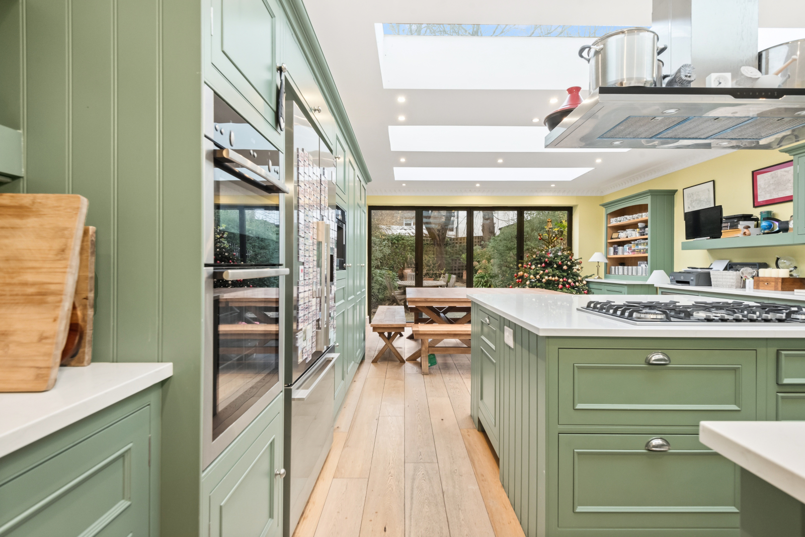 5 bedroom end terrace house for sale 0