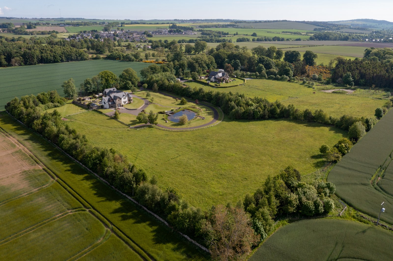 Photos of Woodville, Parklands Of Murroes, By Broughty Ferry, Angus DD5