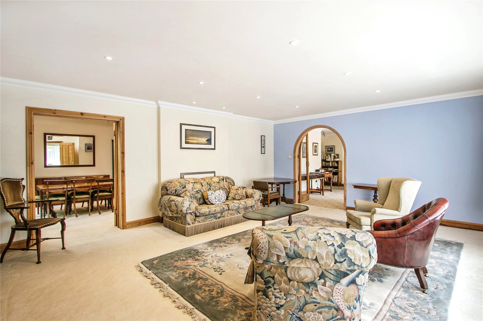 5 bedroom detached house for sale 0