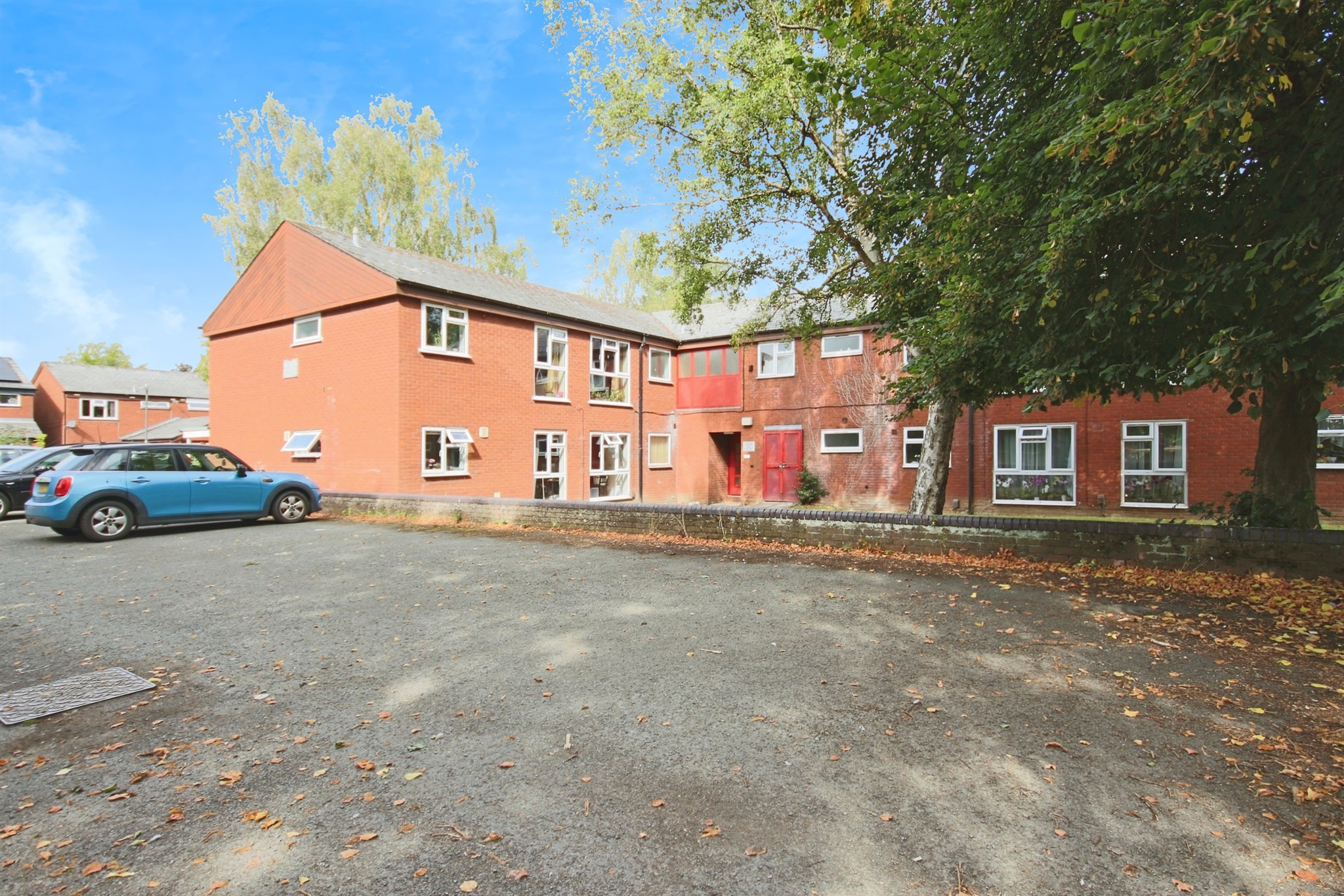 1-bed flat on 24, Arncliffe Way, Warwick, £140,000
