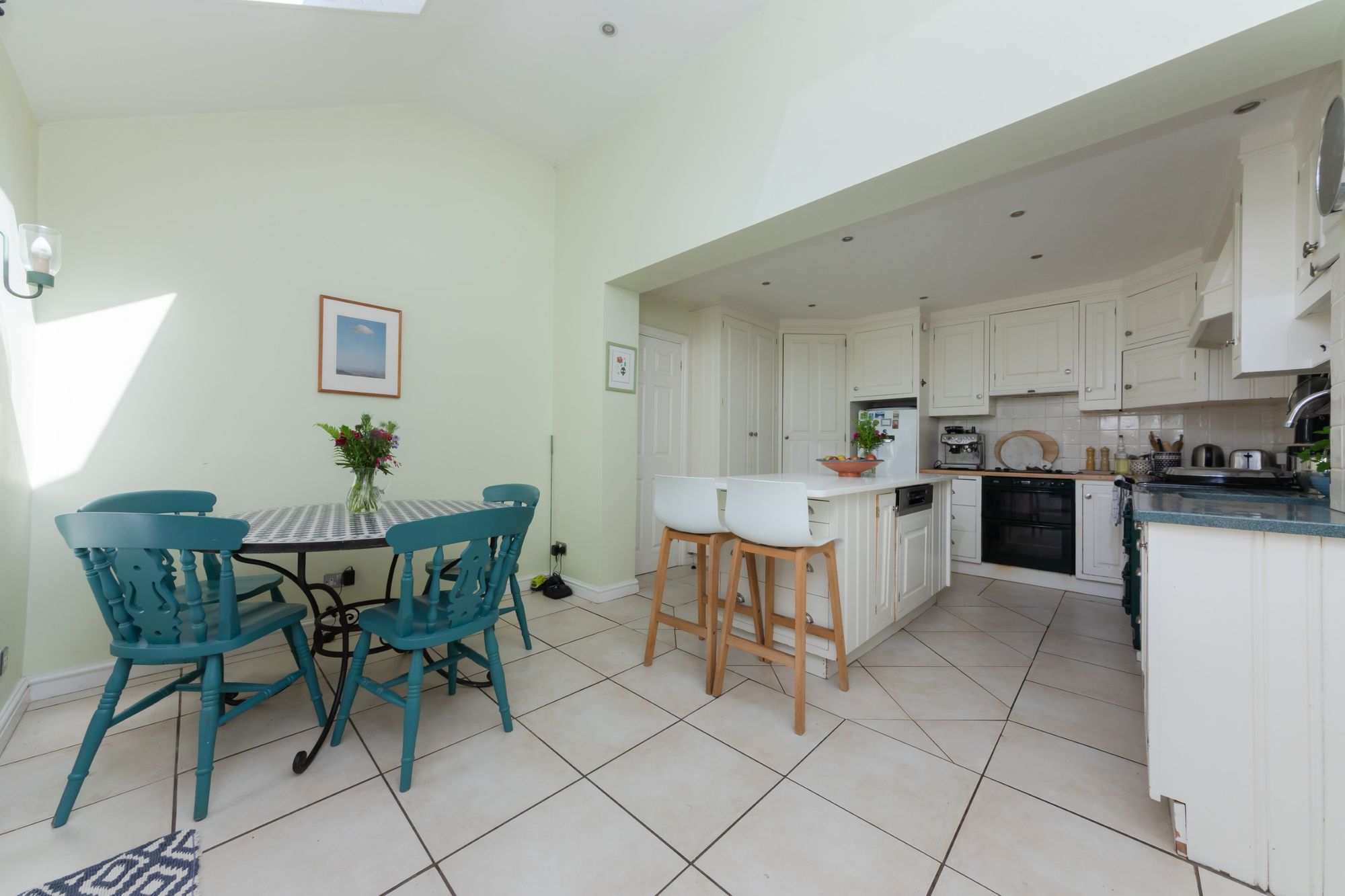 6 bedroom detached house for sale 0