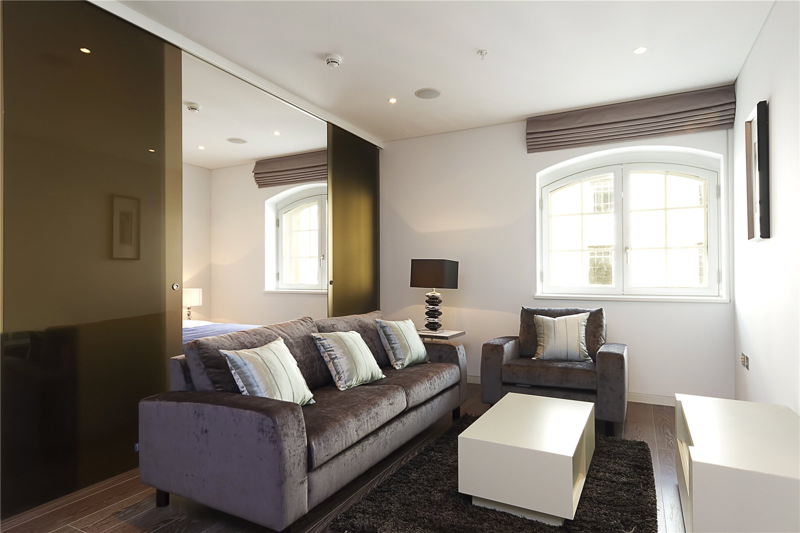 2 bedroom flat for sale 0