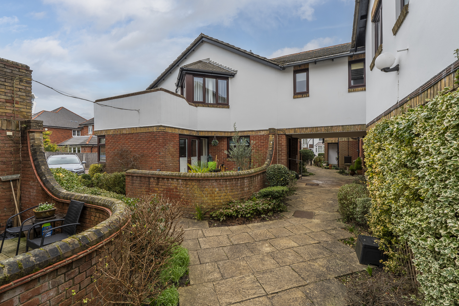 2-bed flat on 10, Garden Mews, Warsash, £185,000
