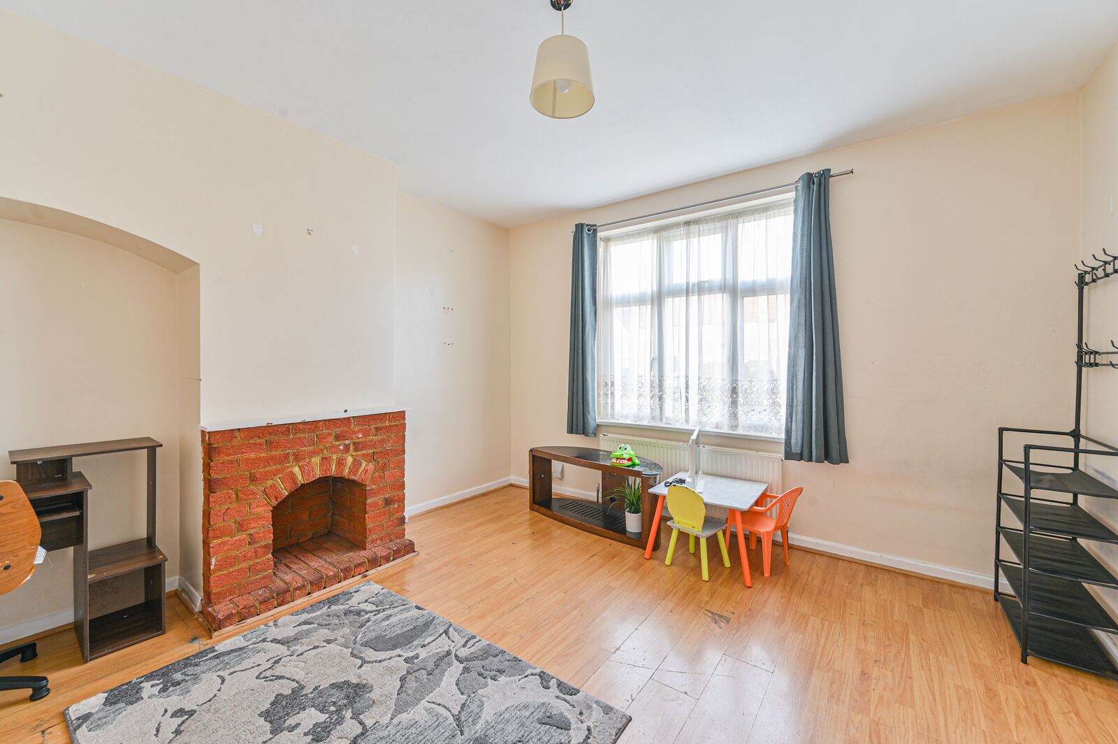 2 bed terraced house for sale