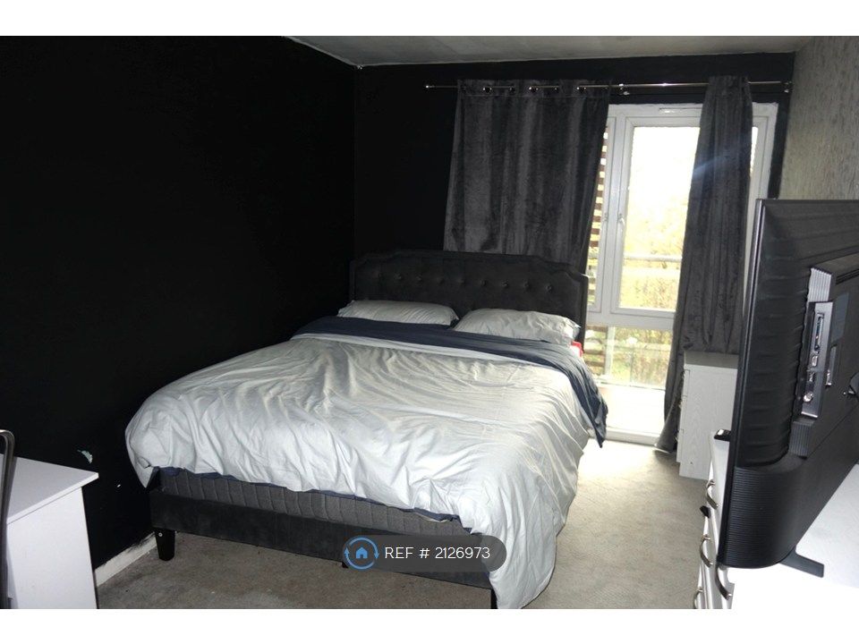 Poplar Place, London photo 5