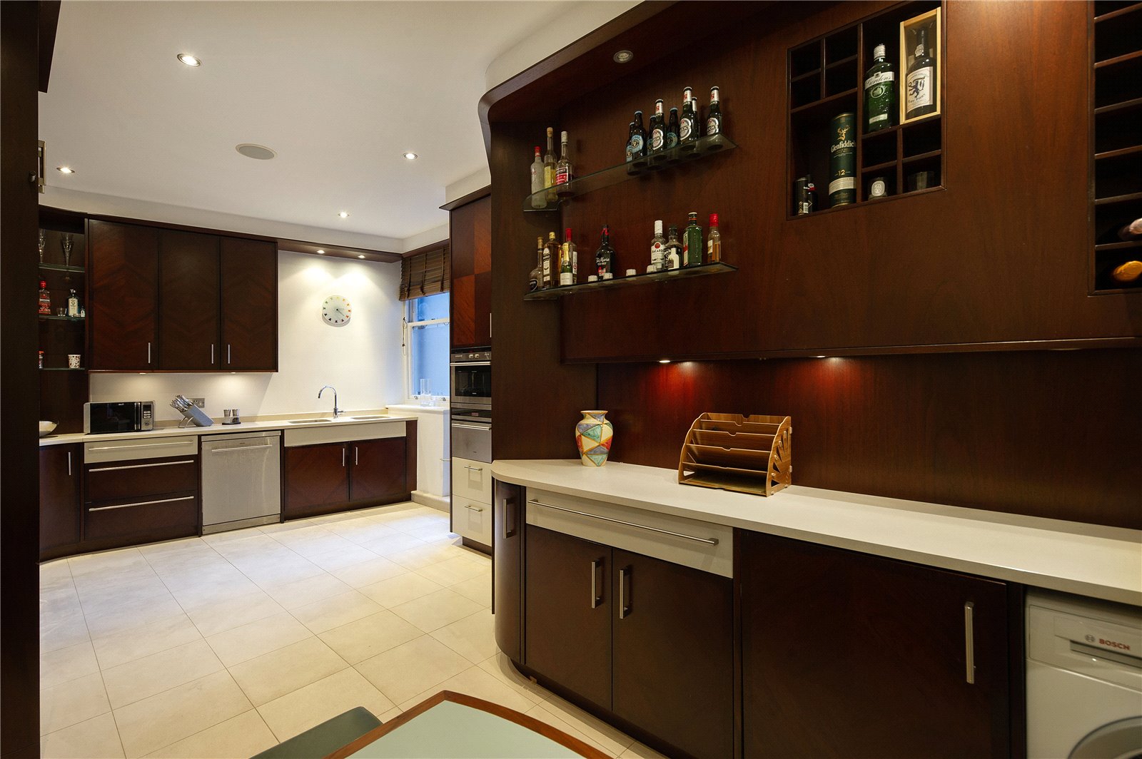 3 bedroom flat for sale 0