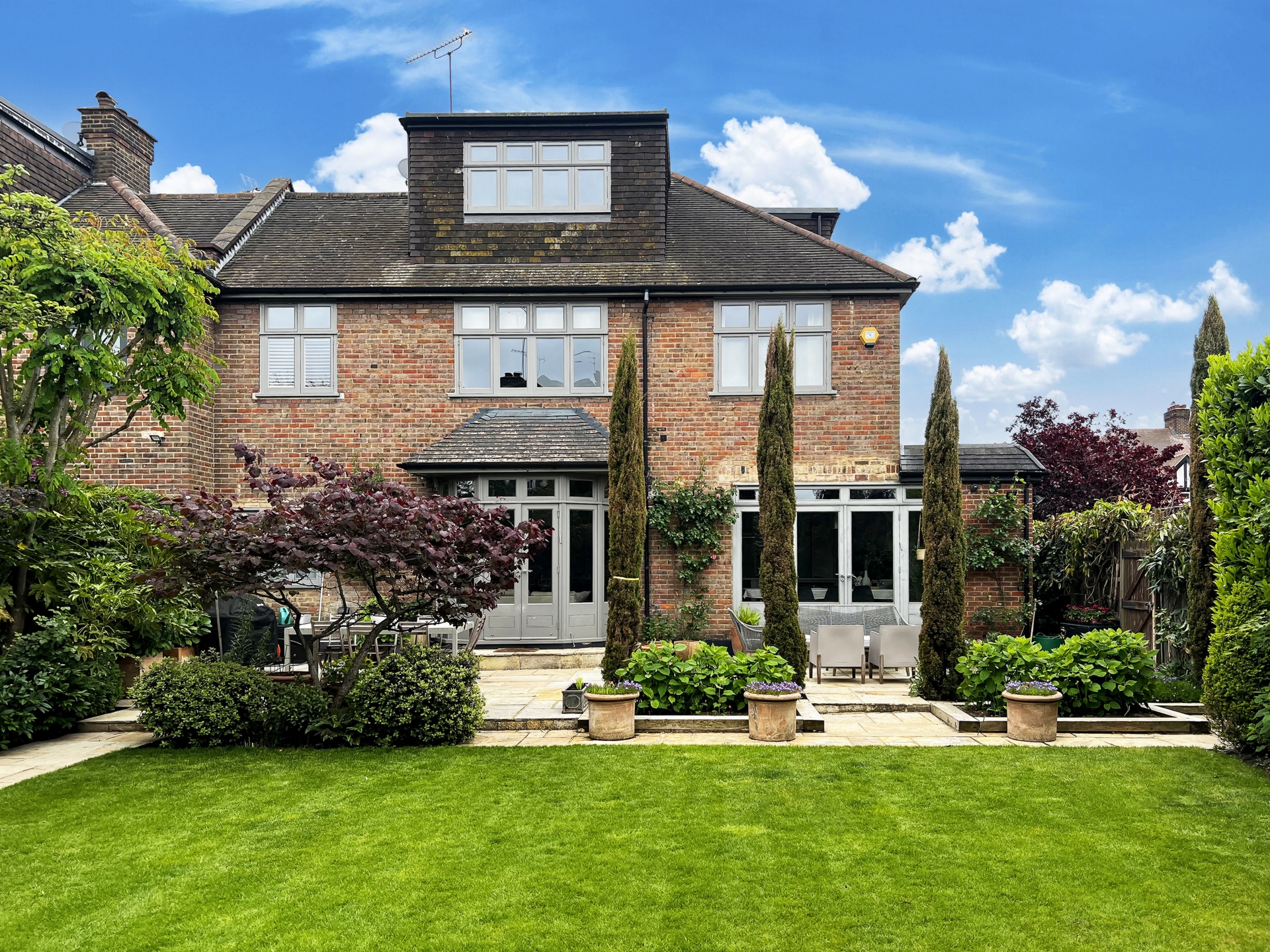 5 bedroom terraced house for sale 0