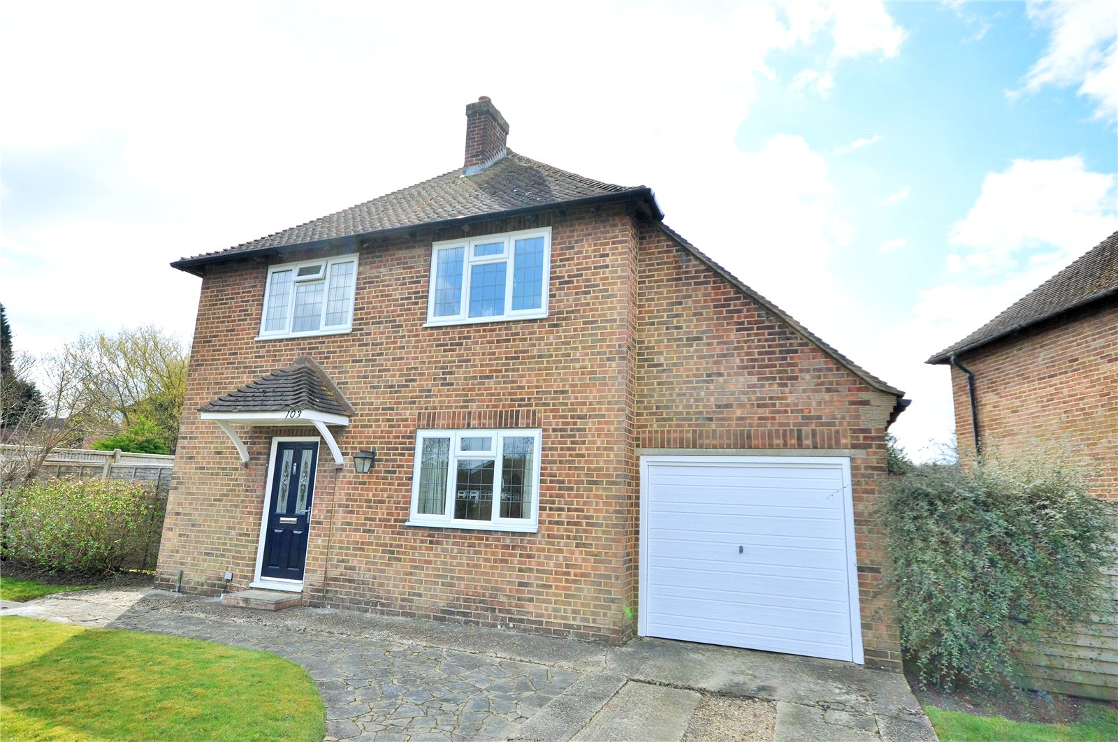 Free property report 103 Heathcote Drive, East Grinstead, RH19 1NG