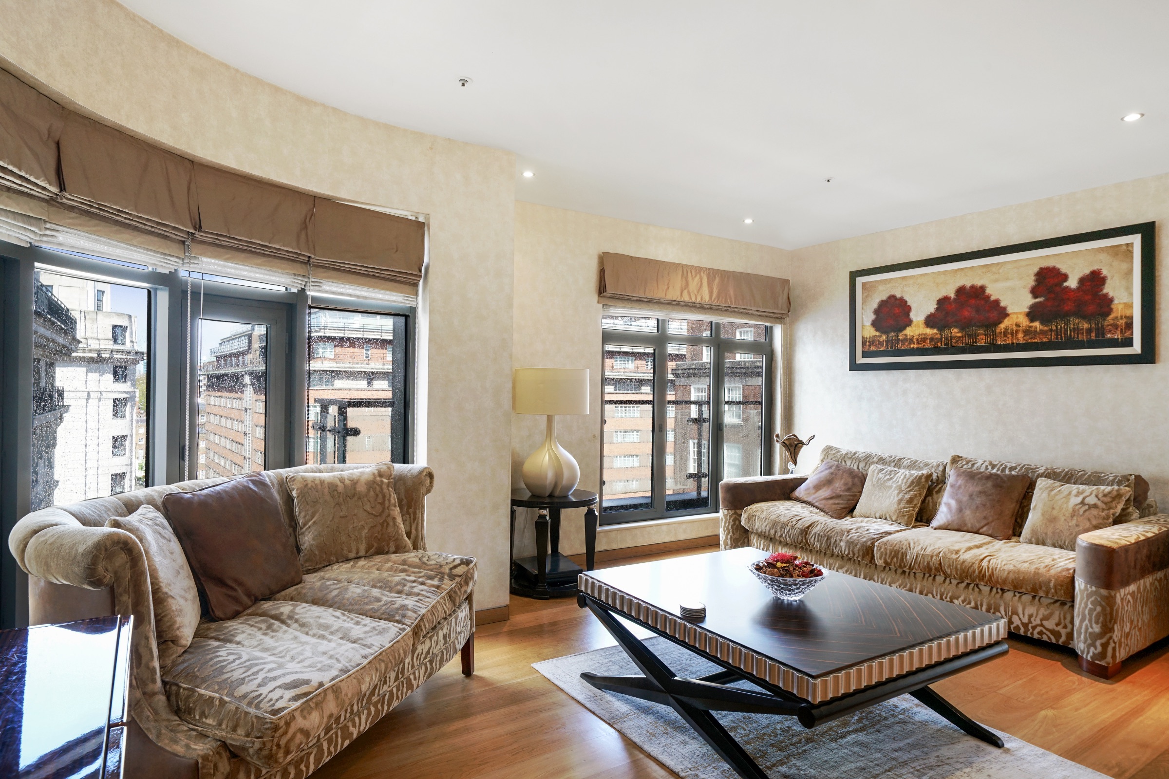 2 bedroom flat for sale 0