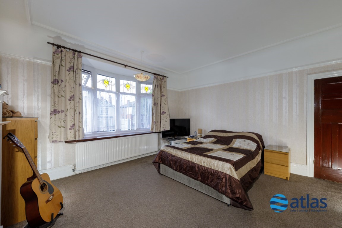 Photos of Queens Drive, Mossley Hill L18 61769859 PrimeLocation