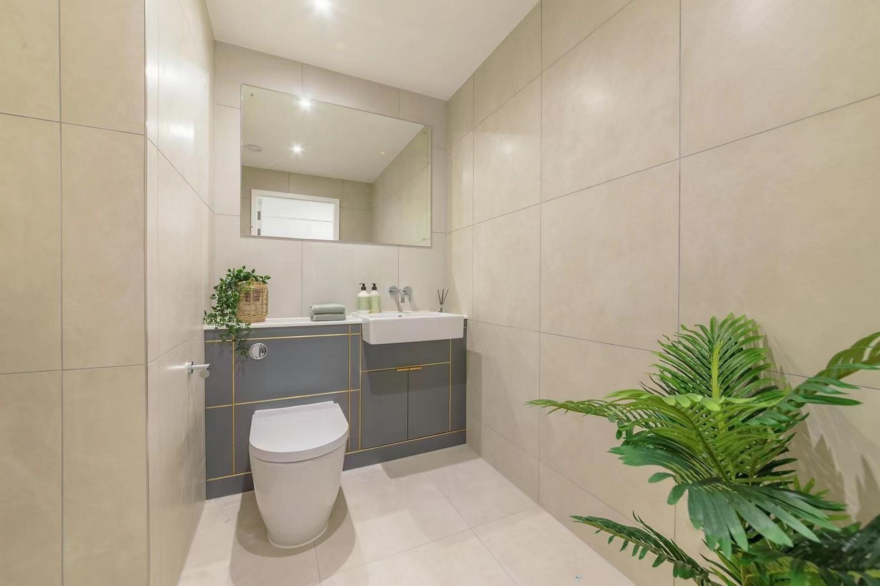 1 Ashley Road, London photo 5