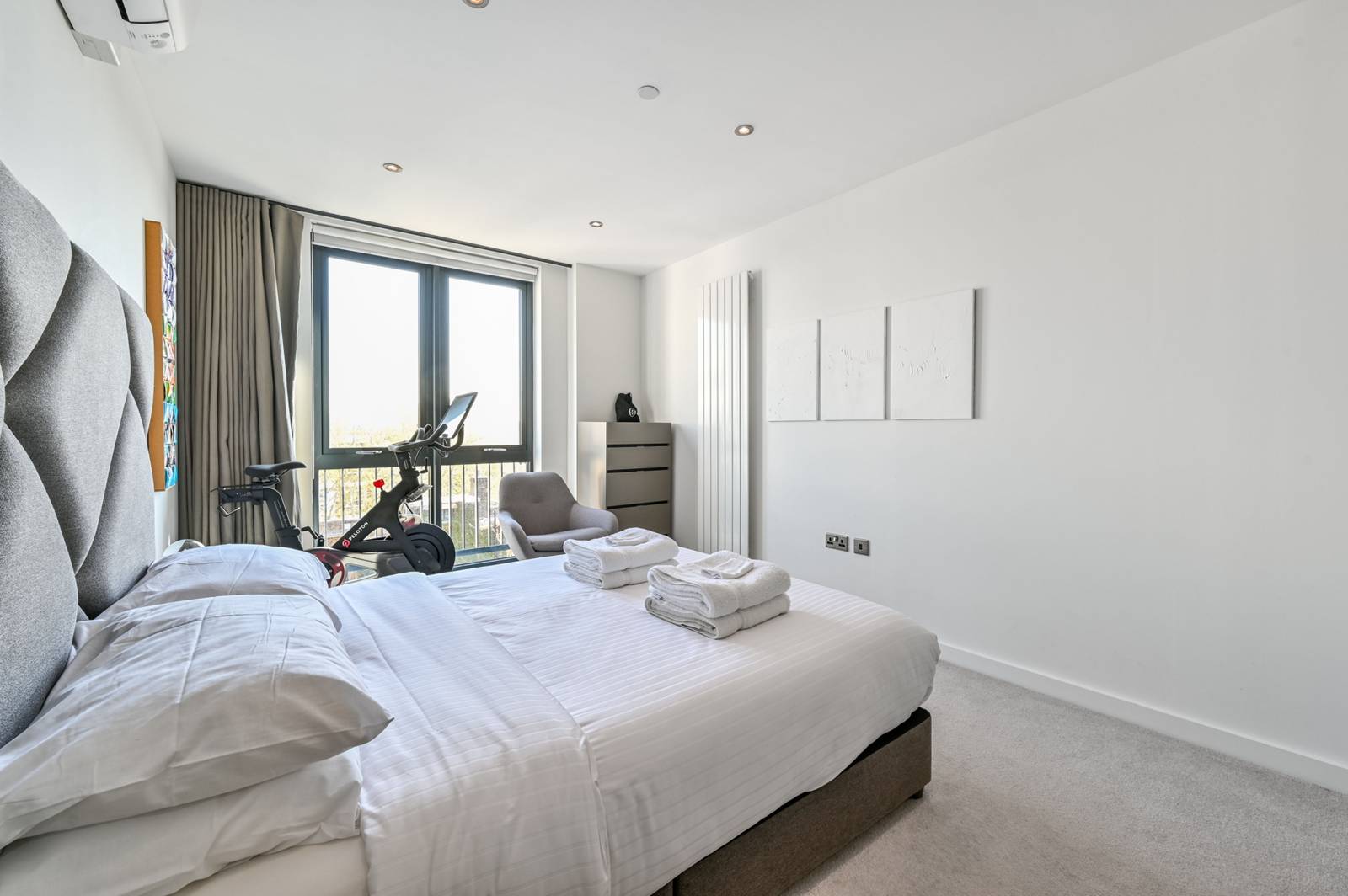 2 bedroom flat for sale 0