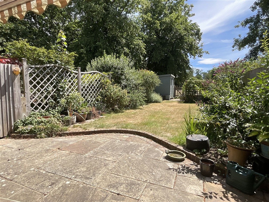 Holmwood Close, Sutton photo 4