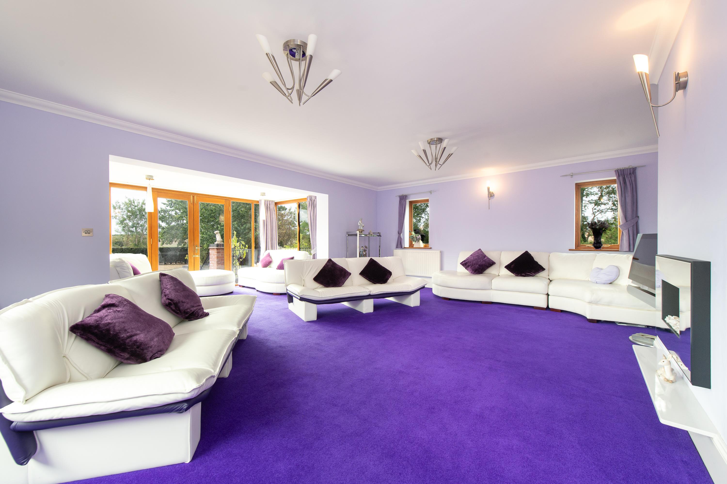 5 bedroom detached house for sale 0