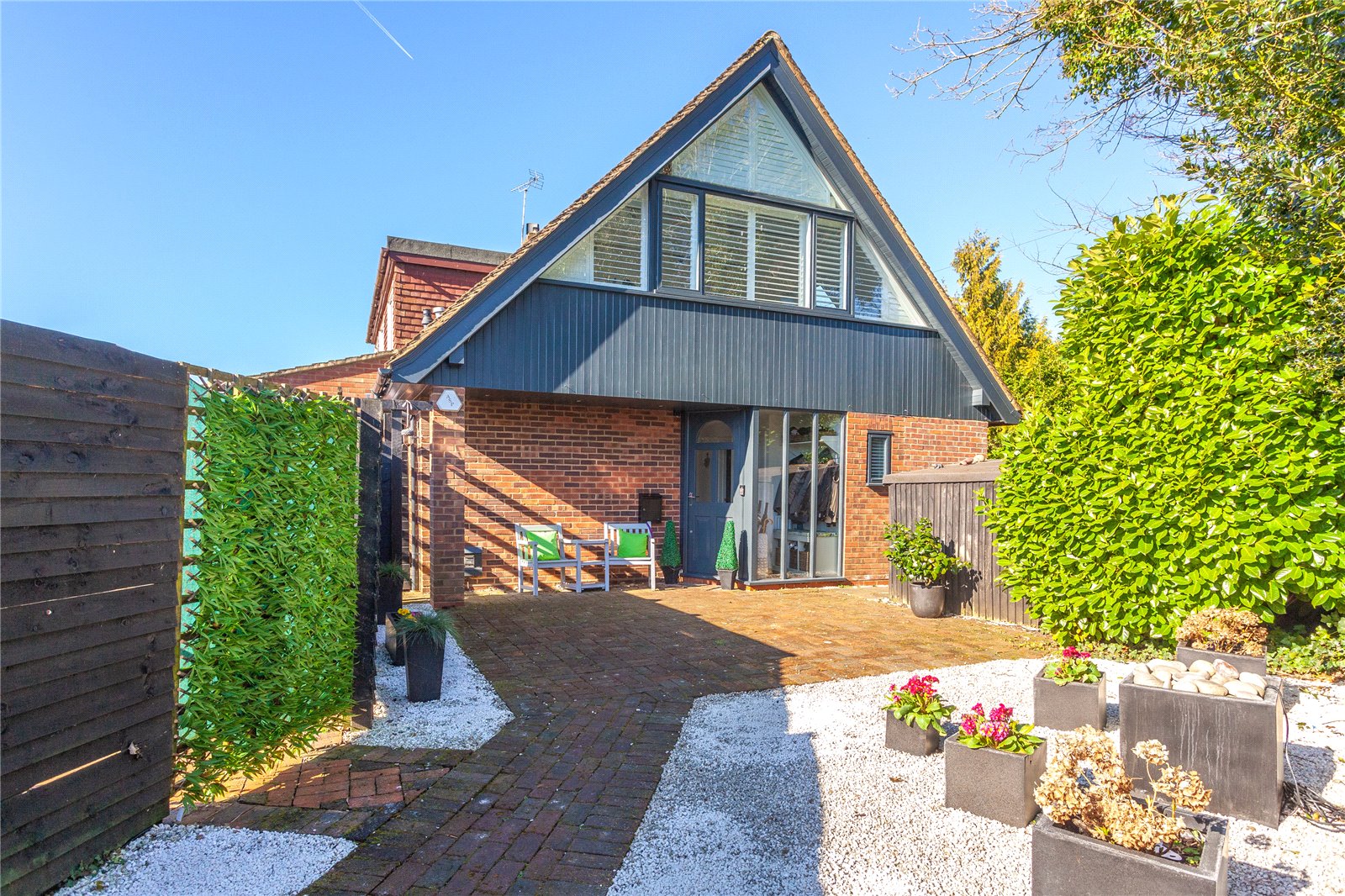 4 bedroom detached house for sale 0