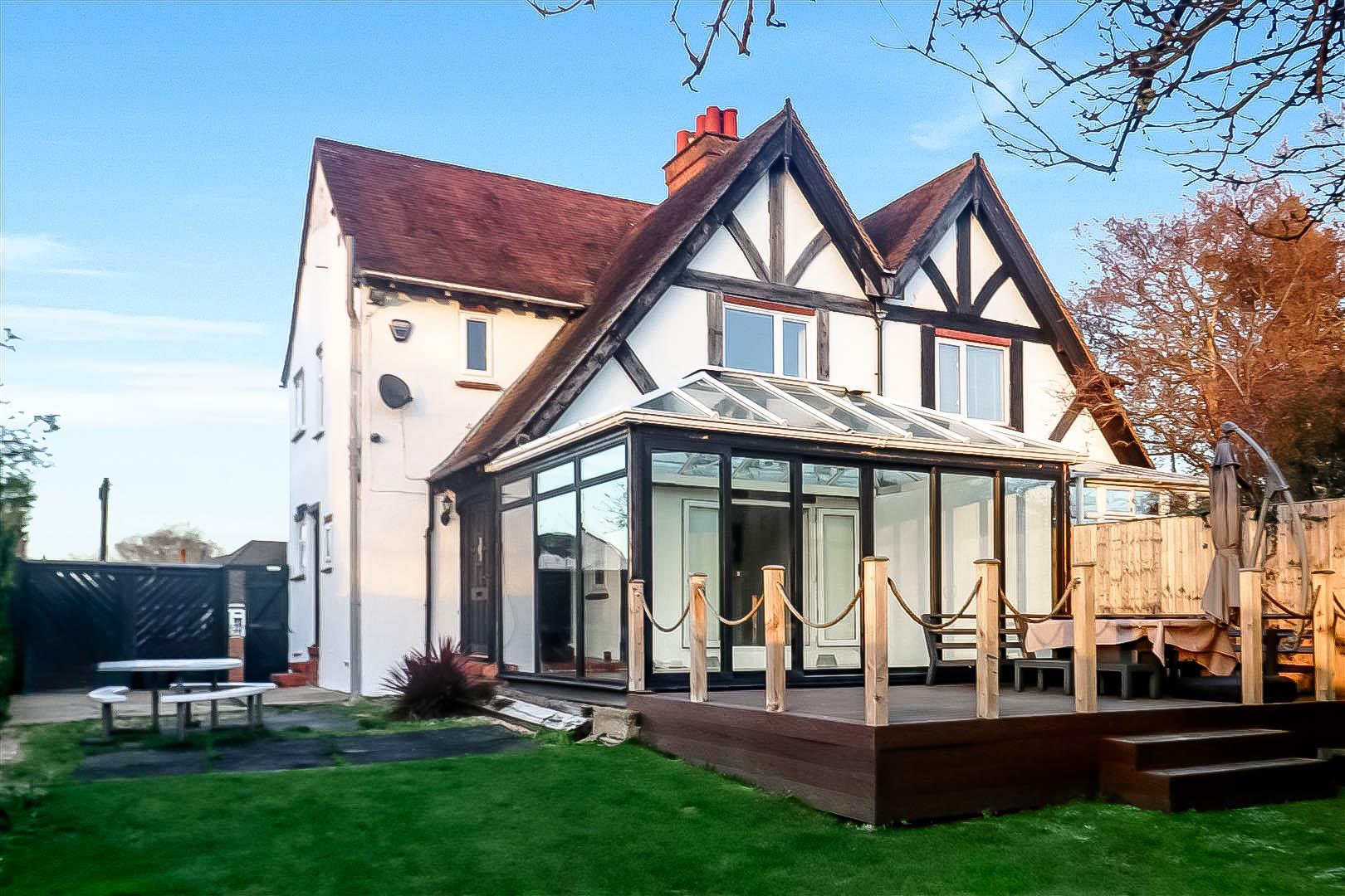 3-bed other on 117, Buckingham Road, Milton Keynes, £430,000