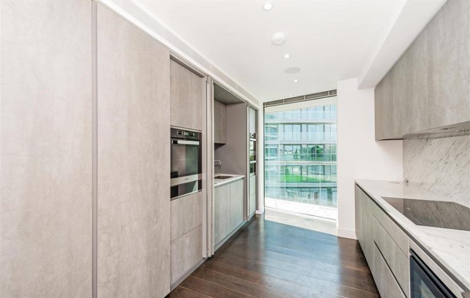3 bedroom flat for sale 0