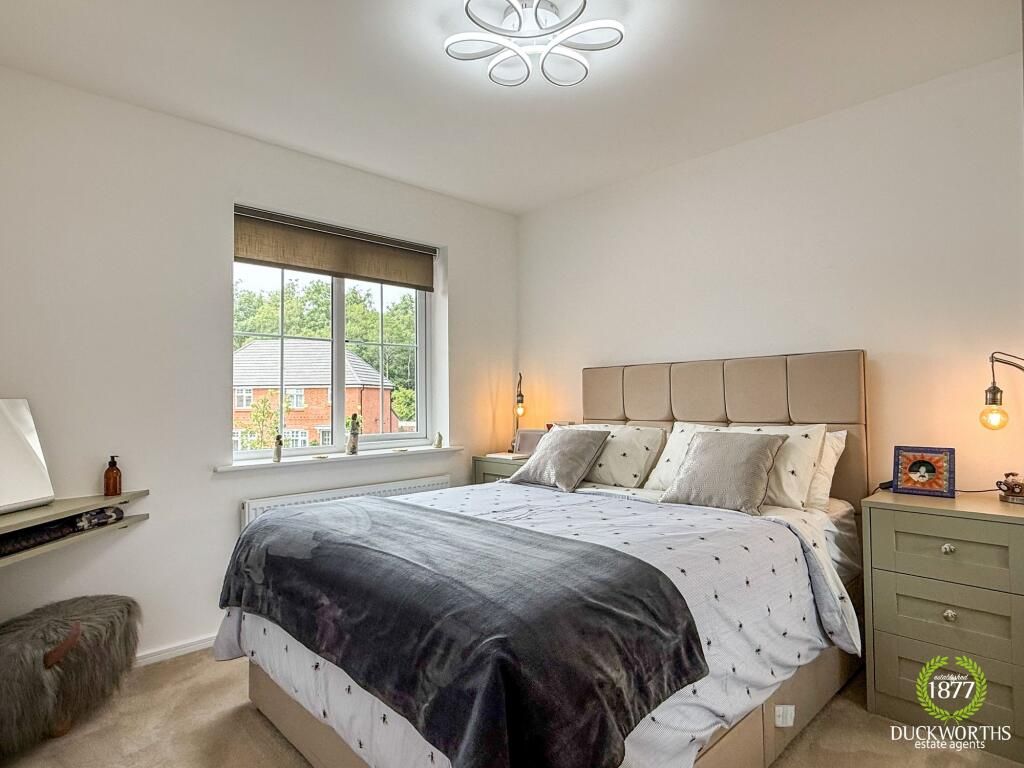 204 Gilbert Road, Grays photo 4