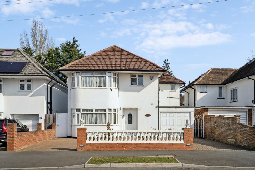 5 bedroom detached house for sale 0