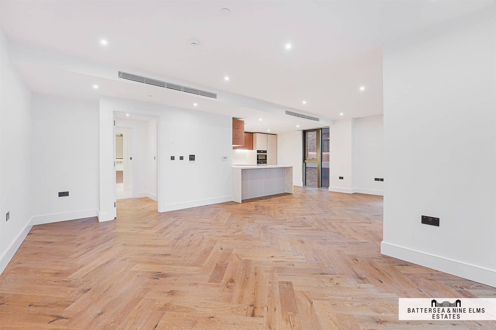 3 bedroom flat for sale 0