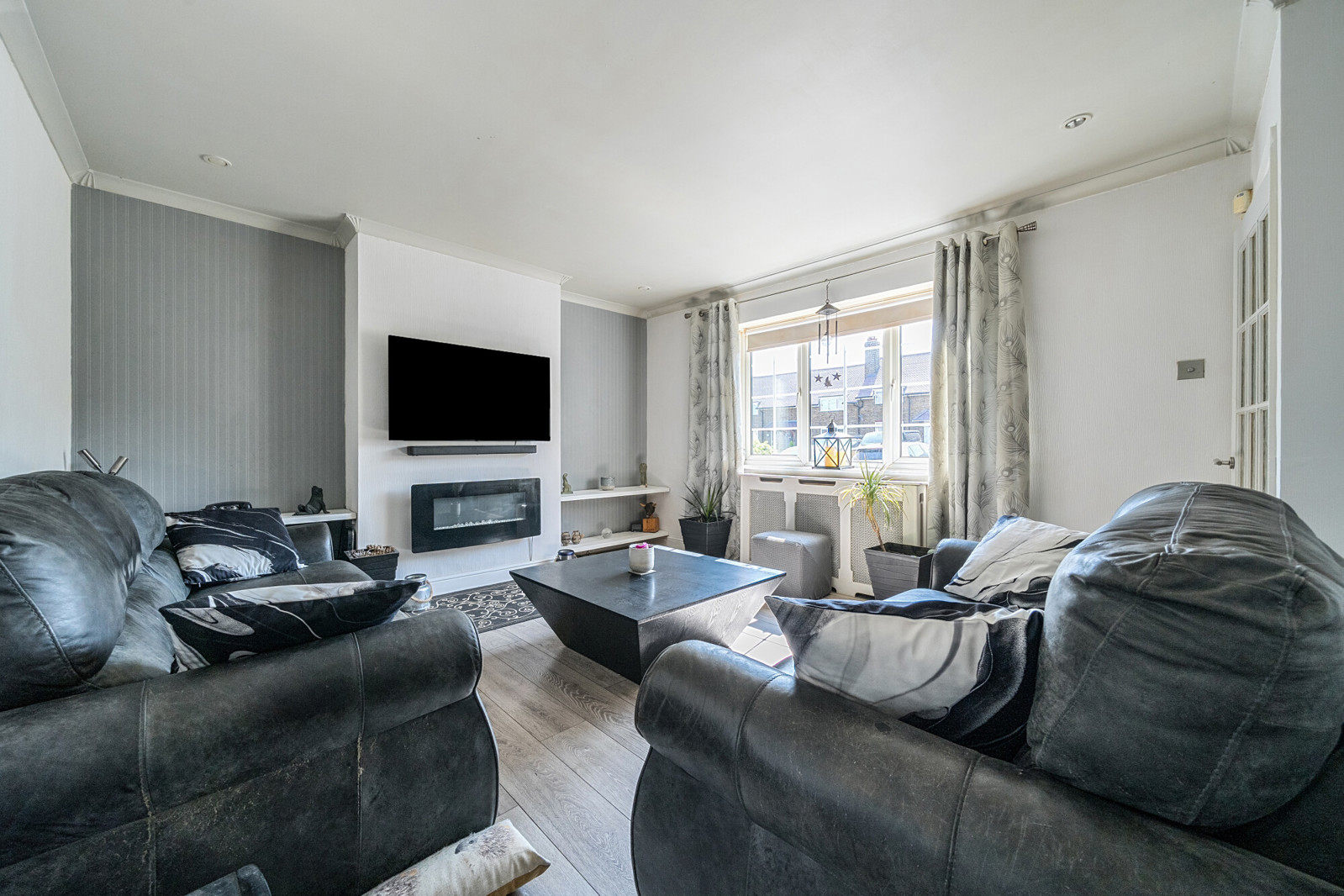 84, The Vista, Eltham photo 4