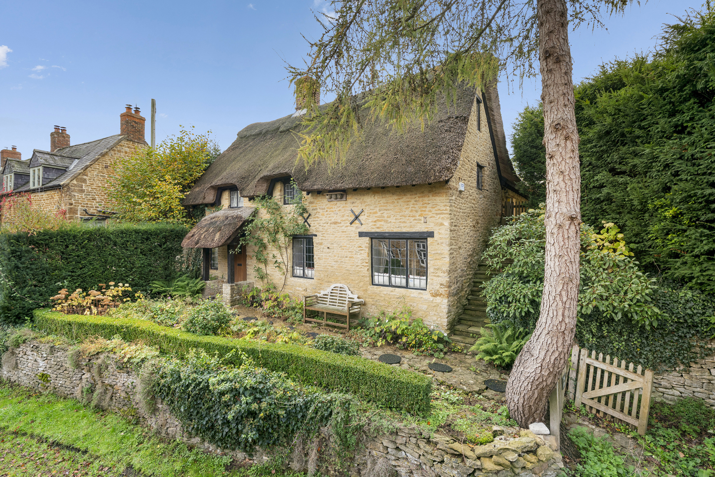 3 bedroom cottage for sale 0